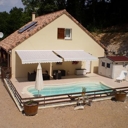 Gite Les Roziers Montmurat ภายนอก รูปภาพ