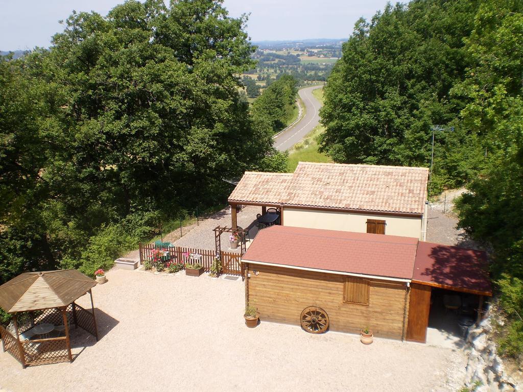Gite Les Roziers Montmurat ห้อง รูปภาพ